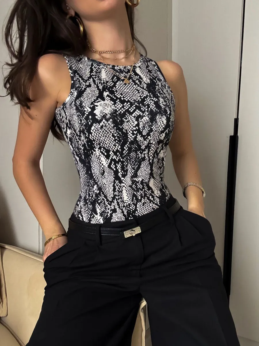 Топ под пиджак базовый в рубчик