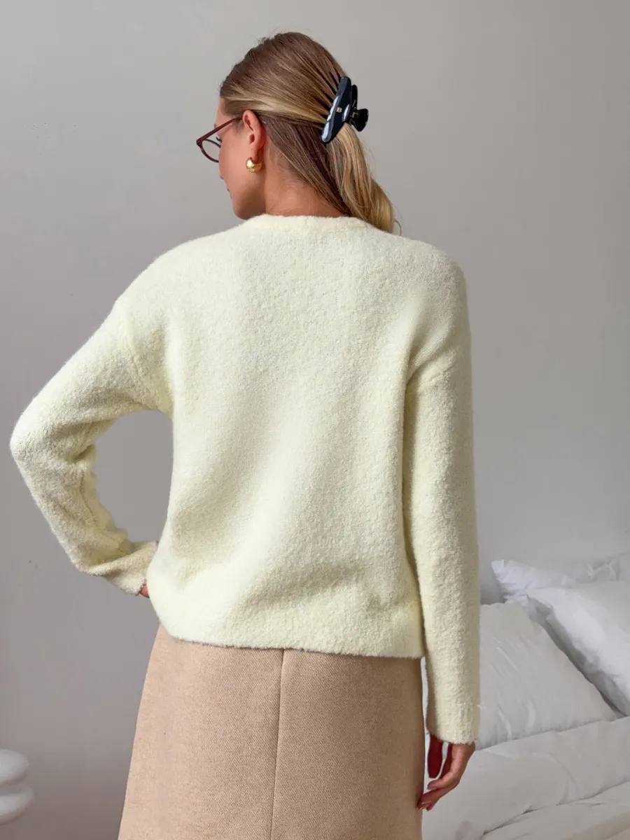 Джемпер вязаный пушистый шерстяной