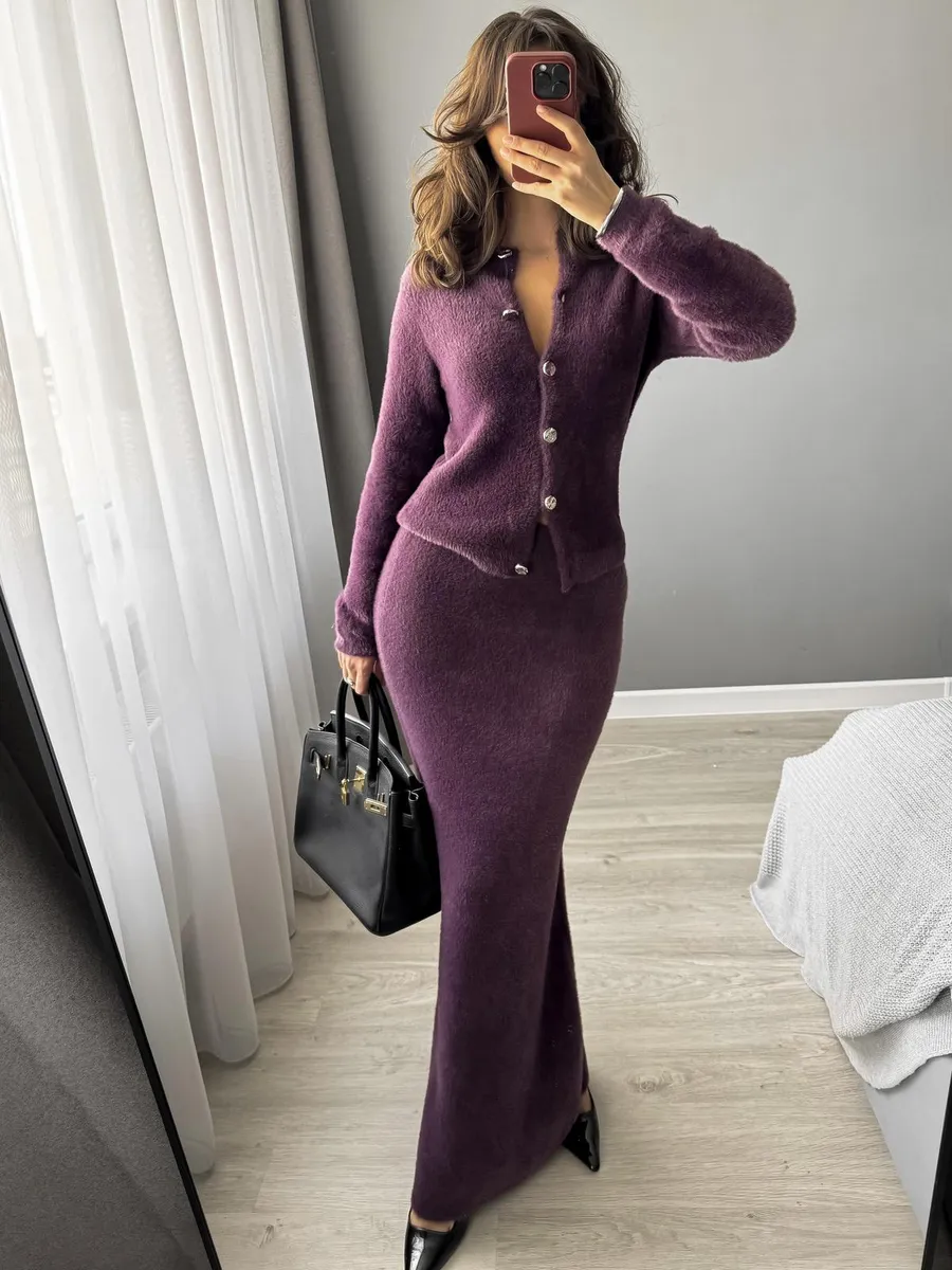 Костюм вязаный c кардиганом и юбкой