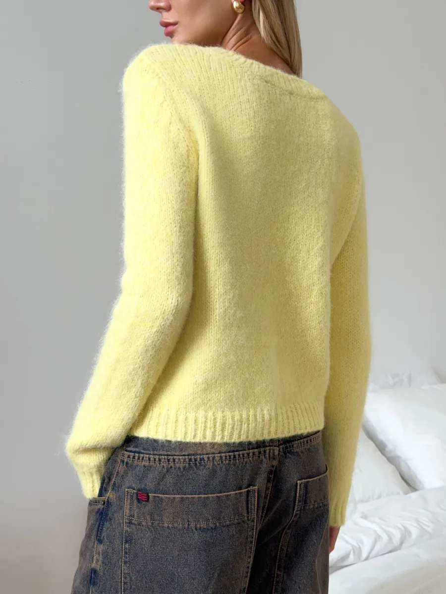 Свитер вязаный пушистый шерстяной