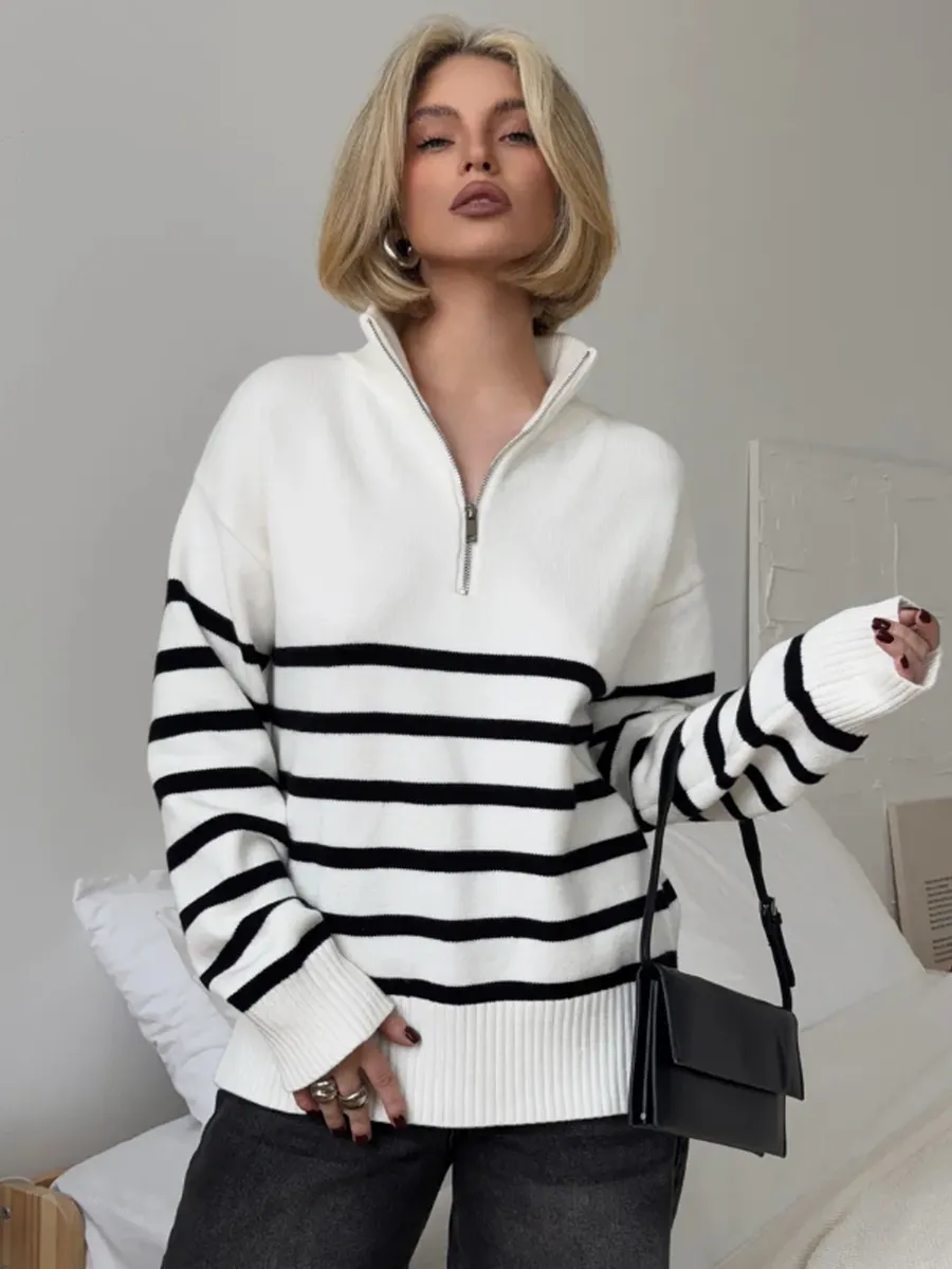 Свитер оверсайз с горлом на молнии