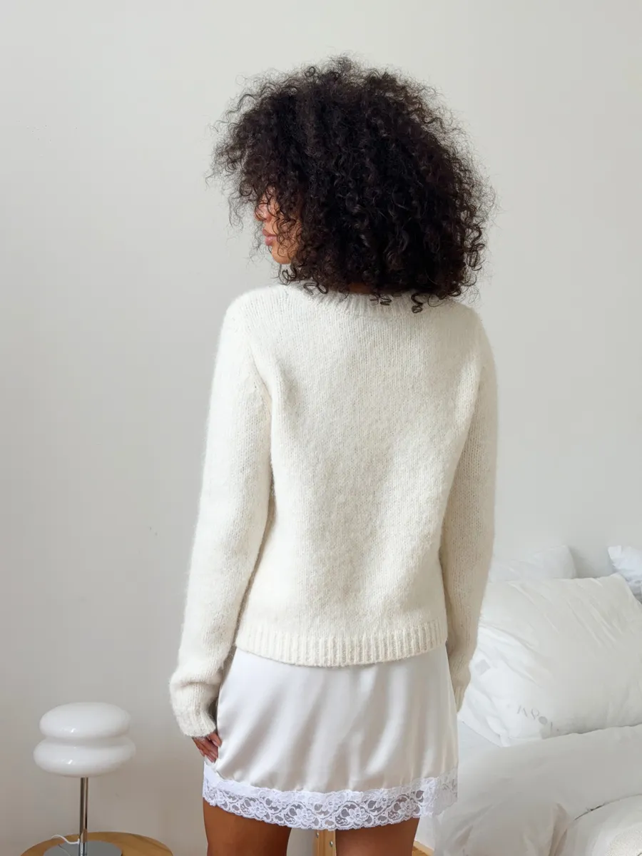 Свитер вязаный пушистый шерстяной