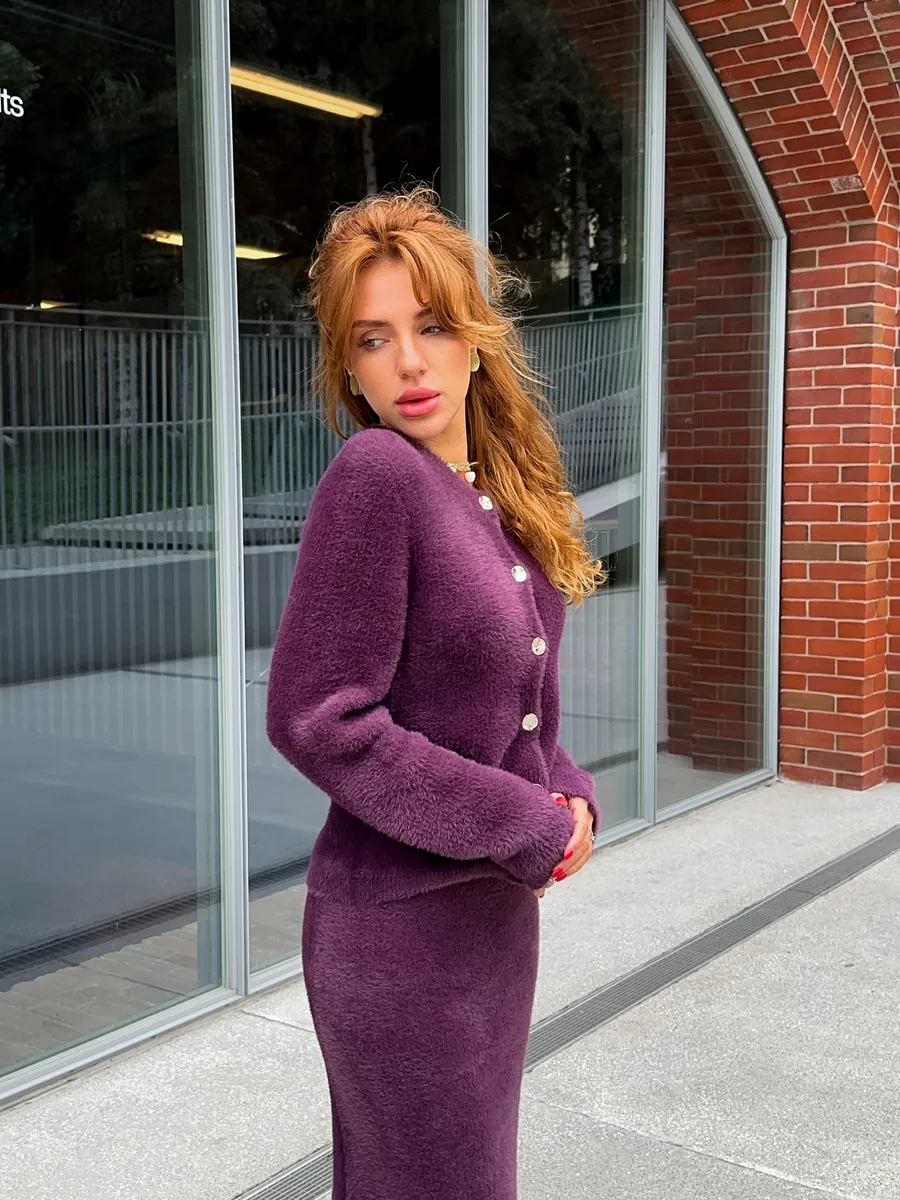 Костюм вязаный c кардиганом и юбкой