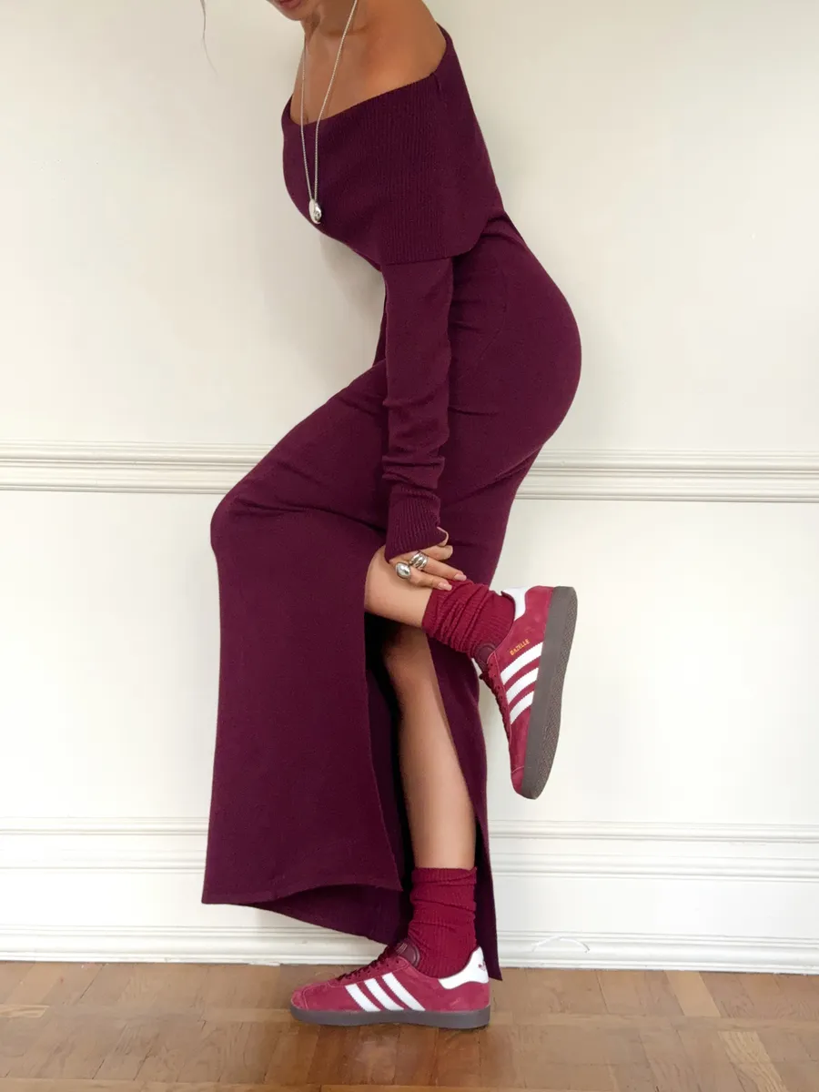 Платье вязаное длинное с открытыми плечами