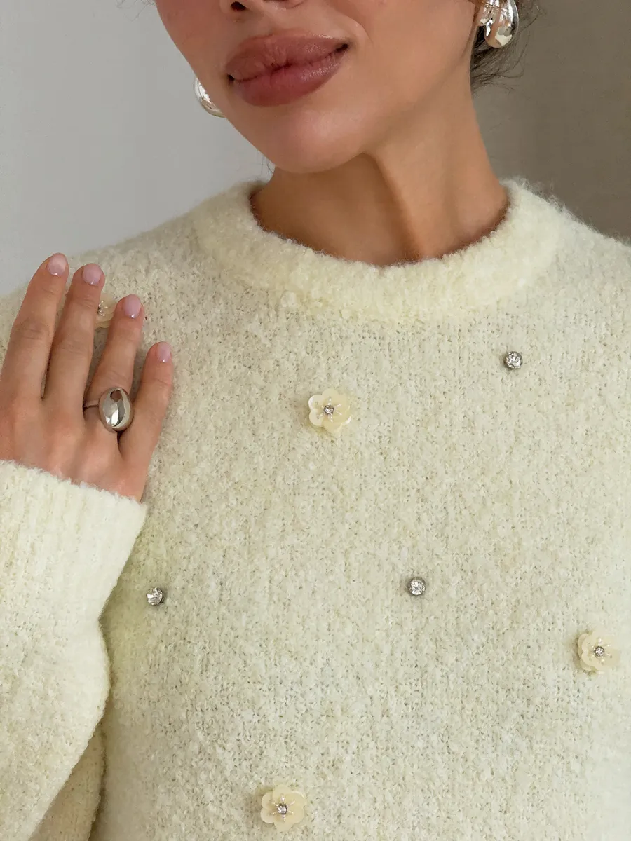 Джемпер вязаный пушистый шерстяной