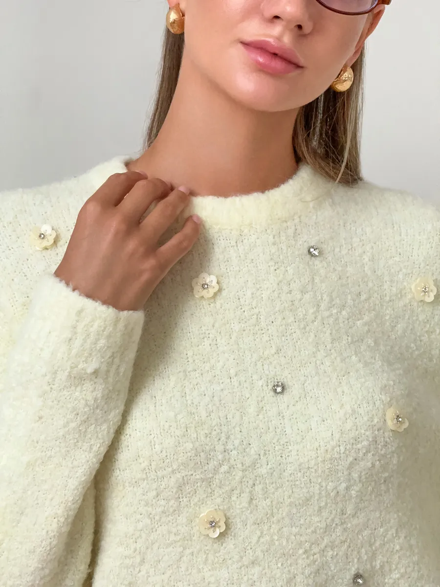 Джемпер вязаный пушистый шерстяной