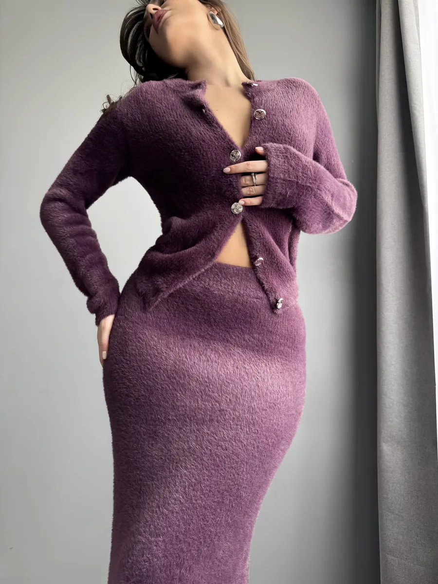 Костюм вязаный c кардиганом и юбкой