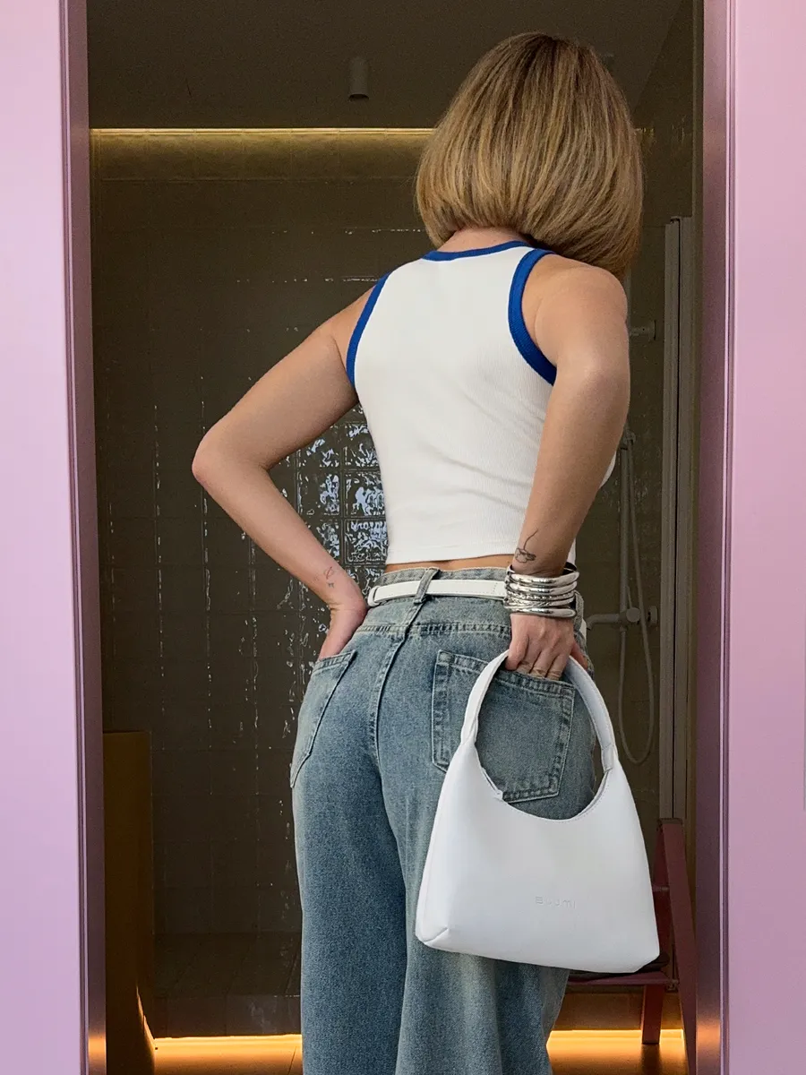 Кроп топ майка в рубчик укороченная