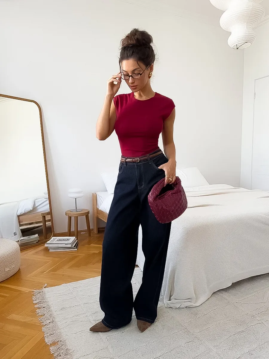 Топ футболка скимс под пиджак