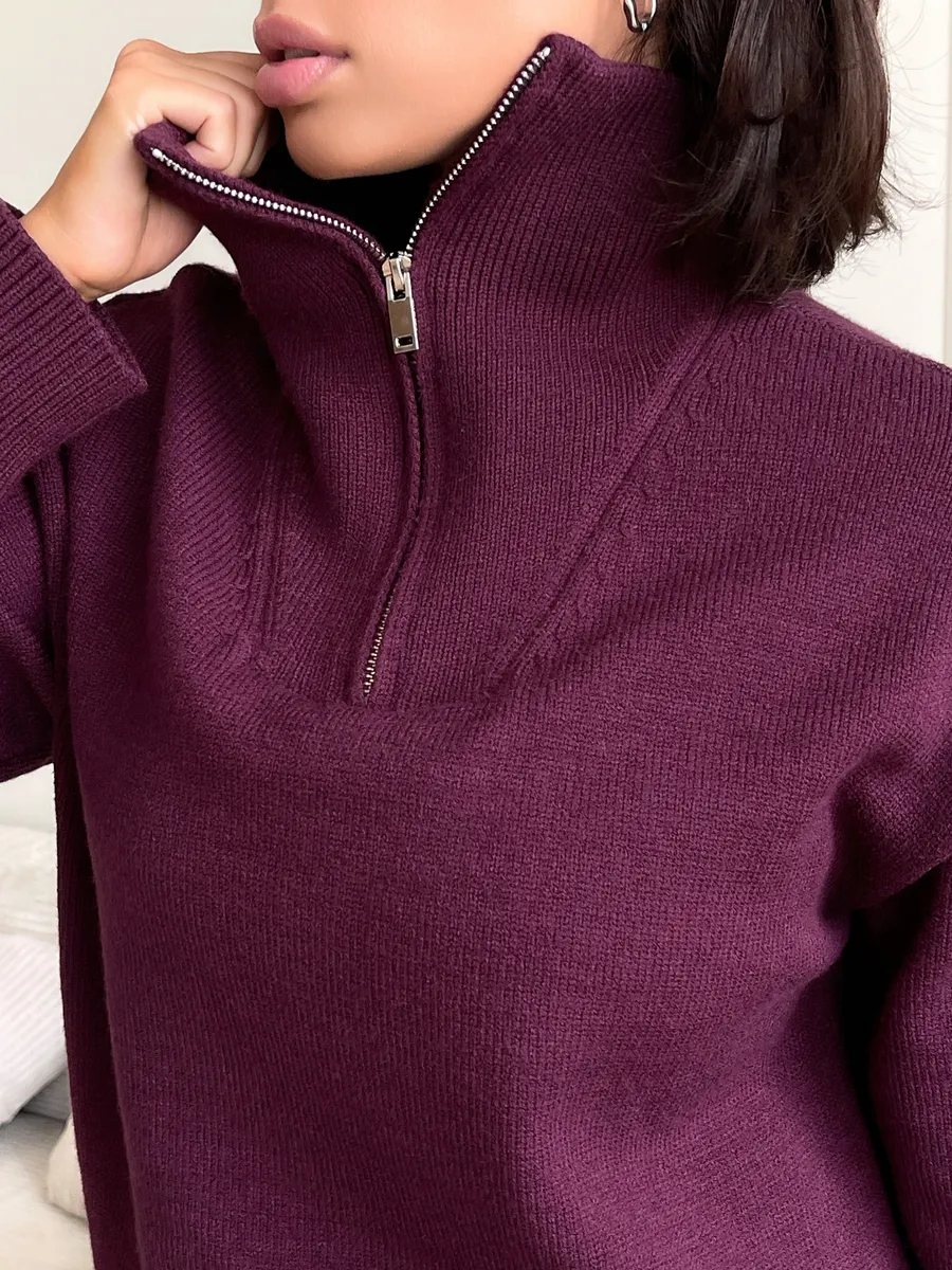 Свитер оверсайз с горлом на молнии