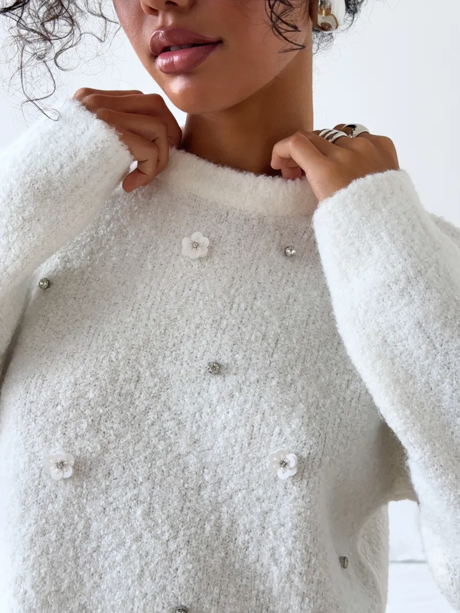 Джемпер вязаный пушистый шерстяной