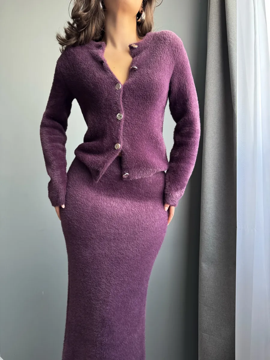 Костюм вязаный c кардиганом и юбкой