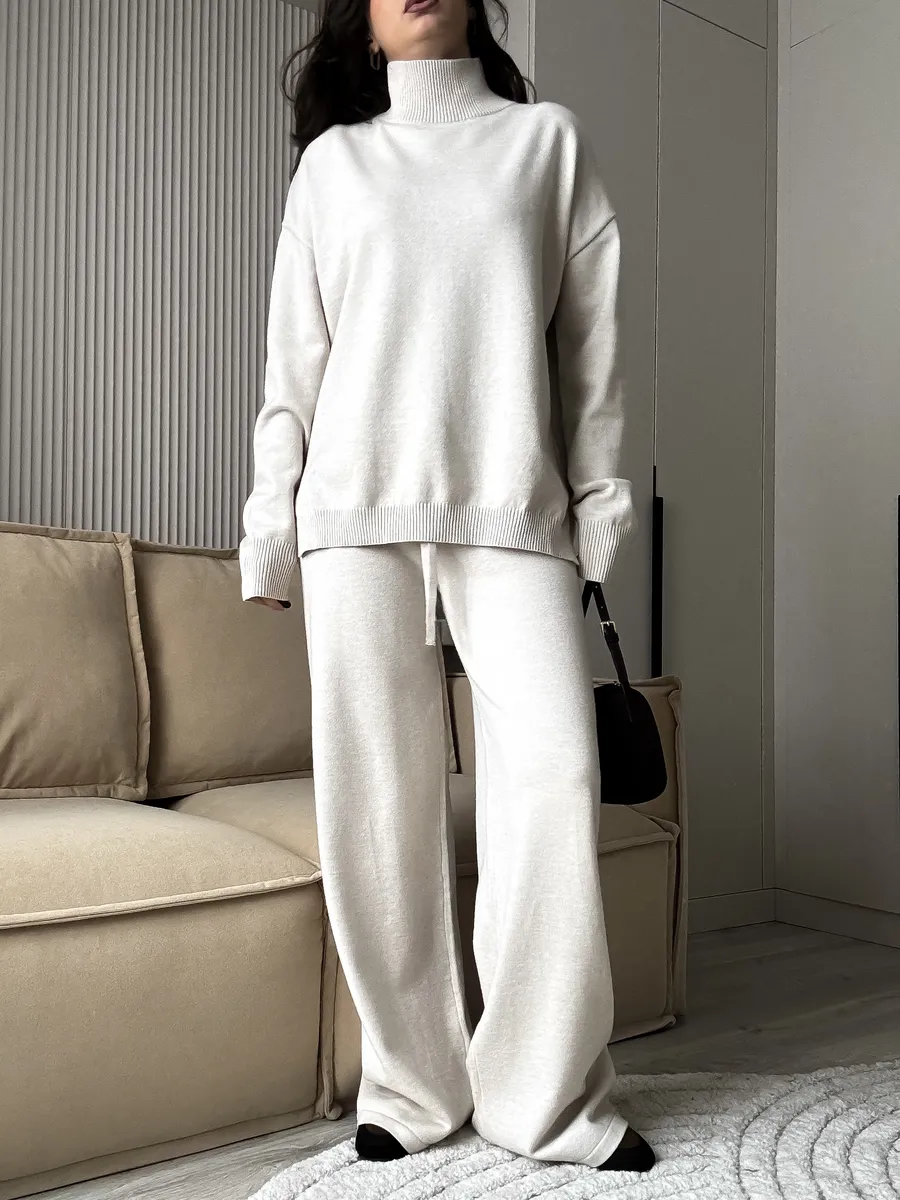 Костюм теплый вязаный с брюками