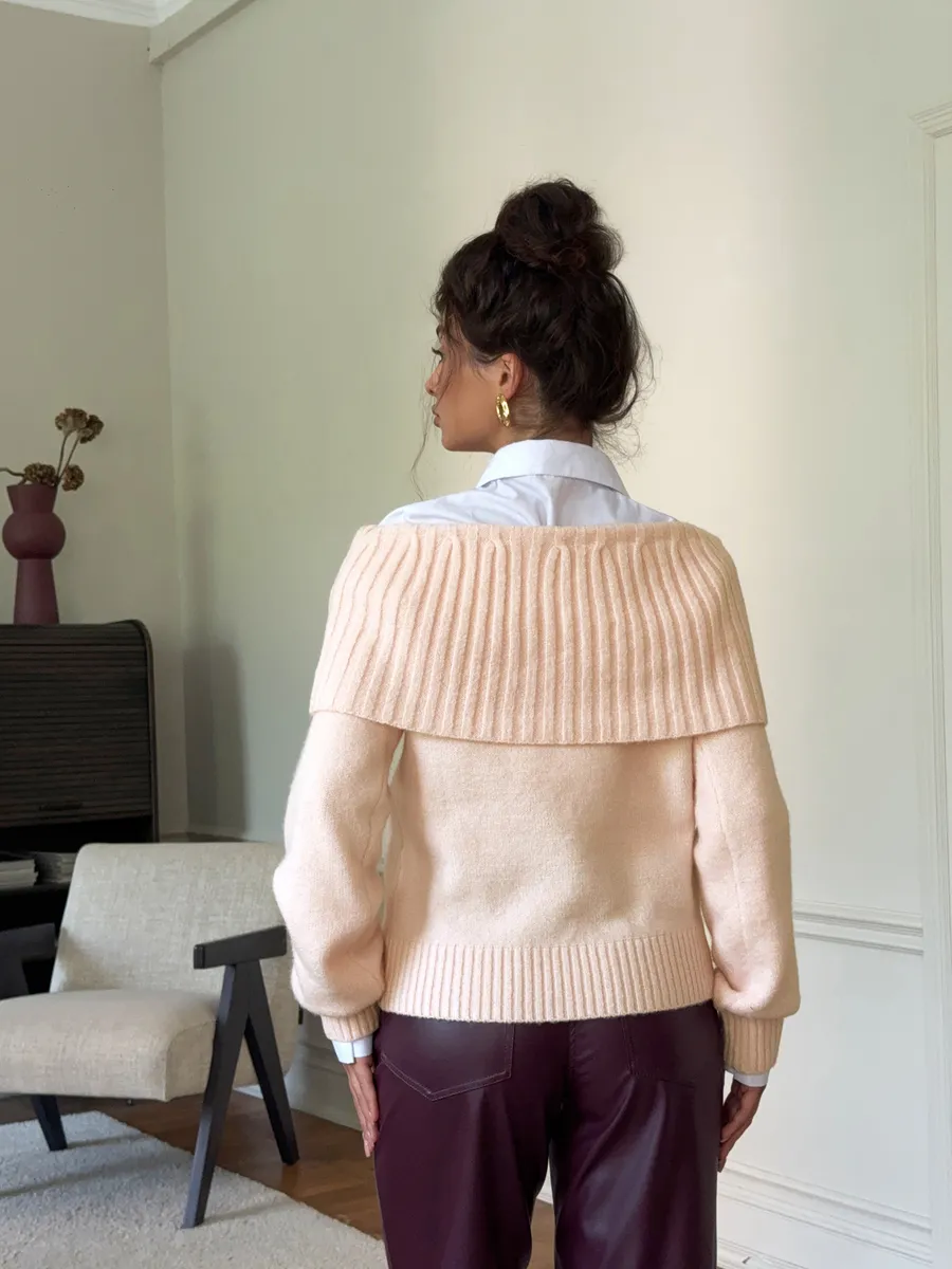 Кофта джемпер с открытыми плечами