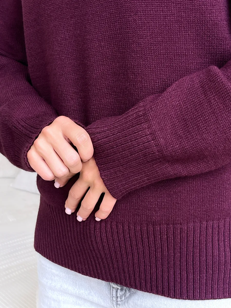 Свитер оверсайз с горлом на молнии