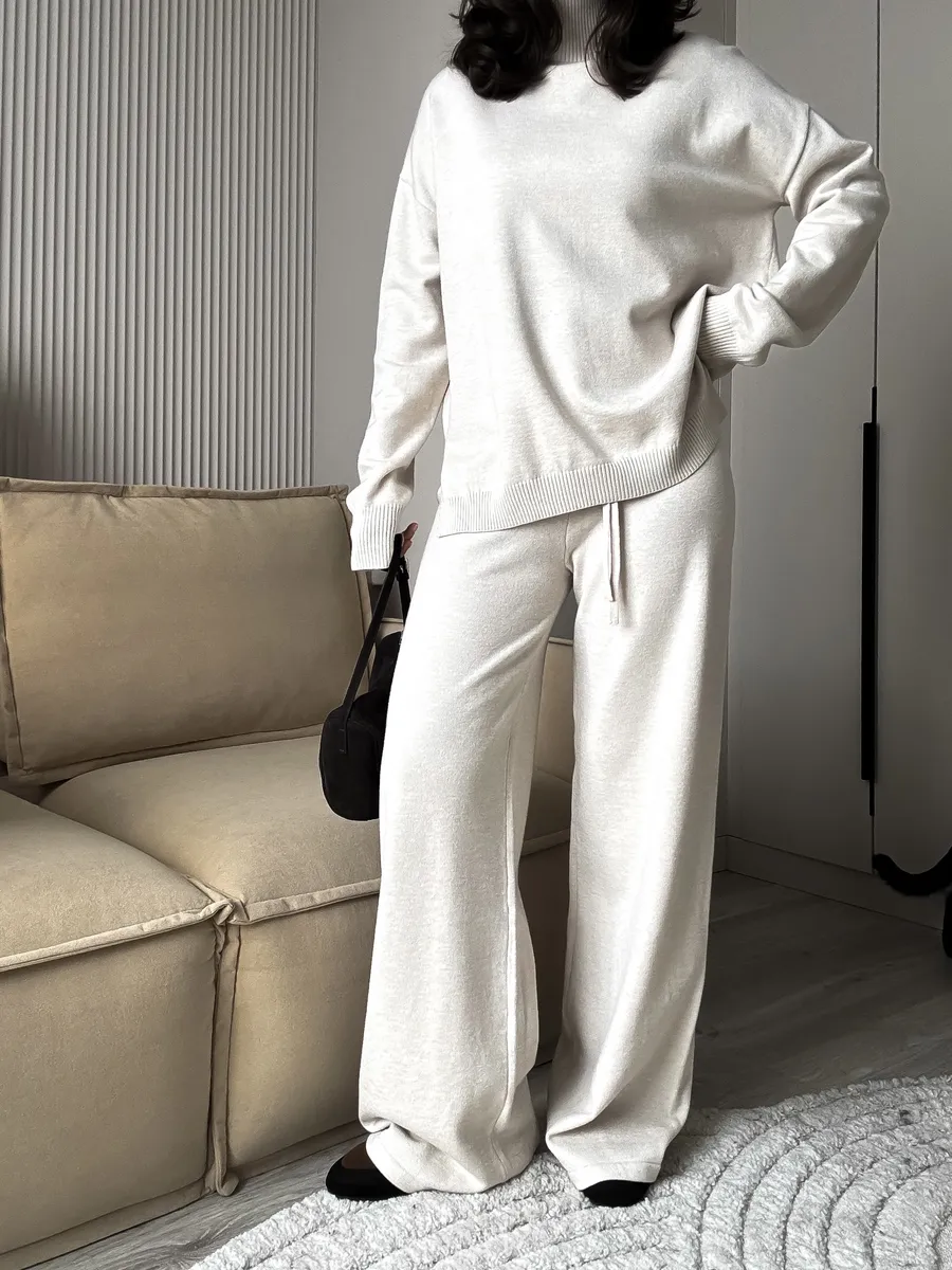 Костюм теплый вязаный с брюками