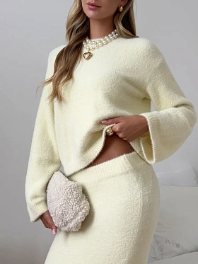 Костюм вязаный трикотажный с юбкой